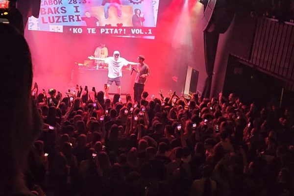 bb5a9a7a-c01b-42de-8248-bfc6fe56e2f3