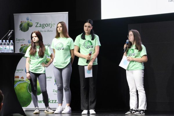 KZZ Škola i zajednica44 (web)