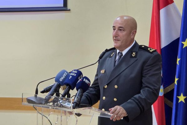 KZZ Oluja2025080 (web)