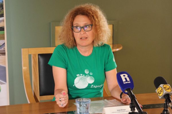 ae7149bc-736f-40d0-8d85-382c42f2814a