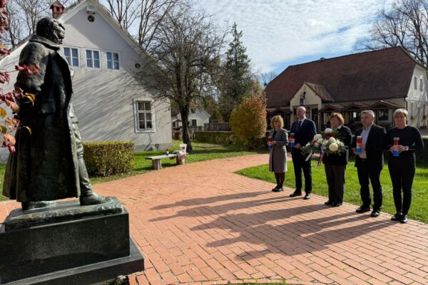 0a9c50a5-2656-44c1-b6ea-ca049dc0fd2b