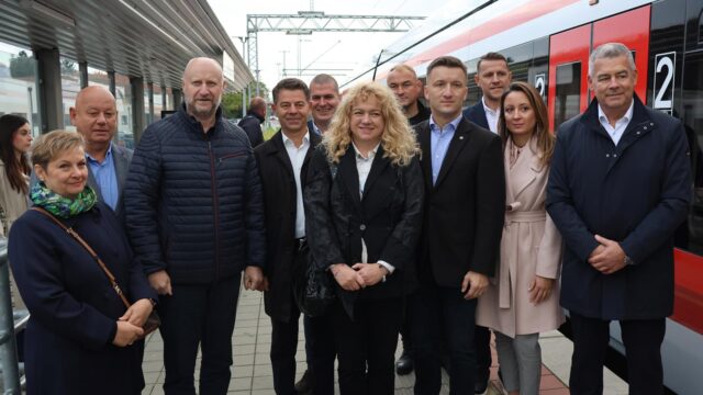 KZZ VLAK ZABOK02 (web)