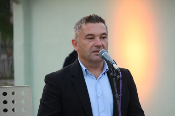 KZZ_9586