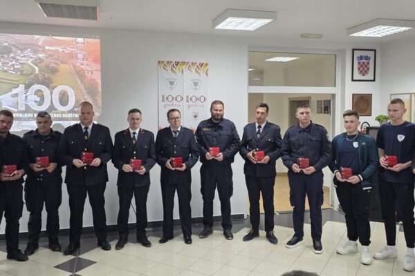 VZKZZ DVD STRAŽA016