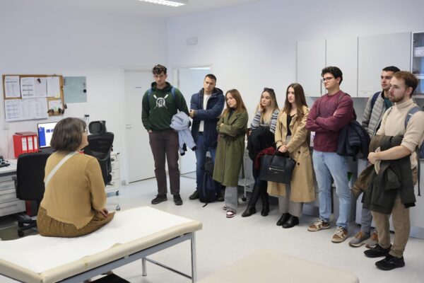 KZZ posjet studenata medicine10 (web)