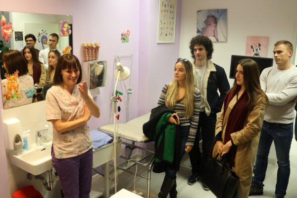 KZZ posjet studenata medicine13 (web)