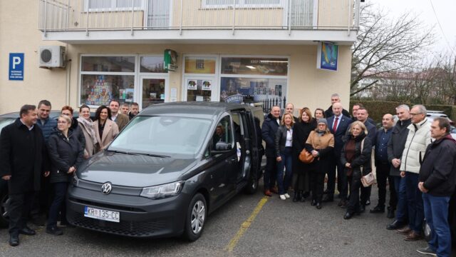 KZZ AUTOMOBIL22 (Copy)