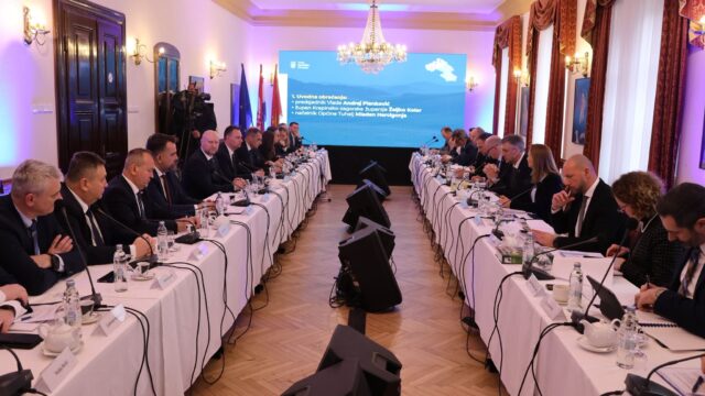 3c7e2deb-bf28-4437-a42b-a104795bc102