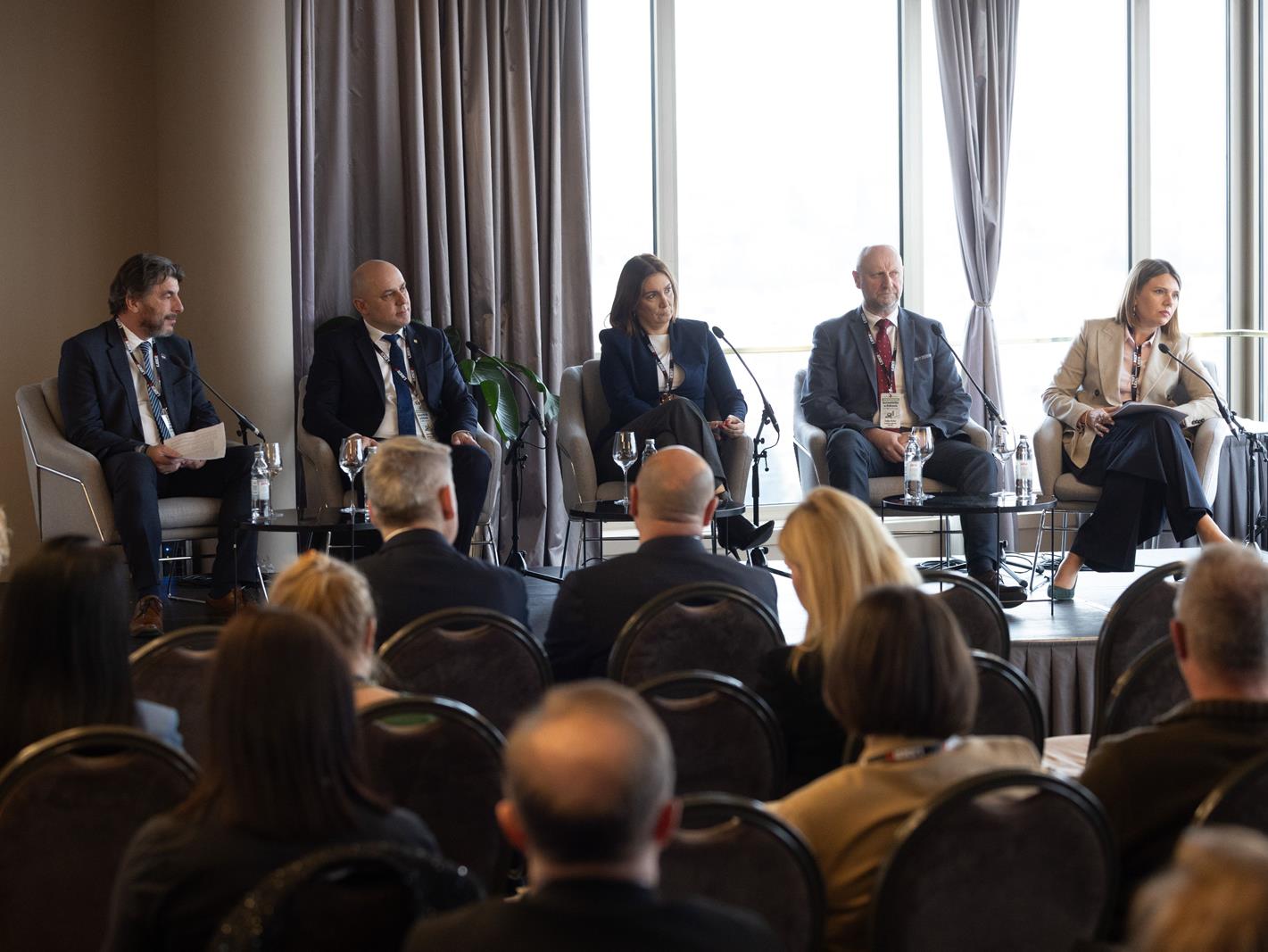 reg-razvoj053-240226 (web)