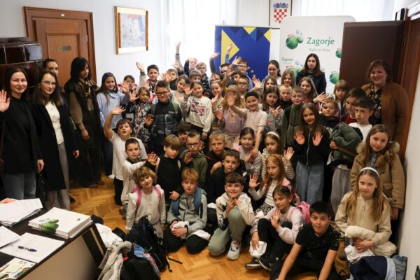 KZZ POSJET UČENIKA KRAPINA002 (web)