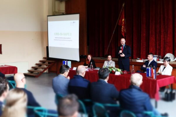 KZZ CRO SI SAFE 2013 (web)