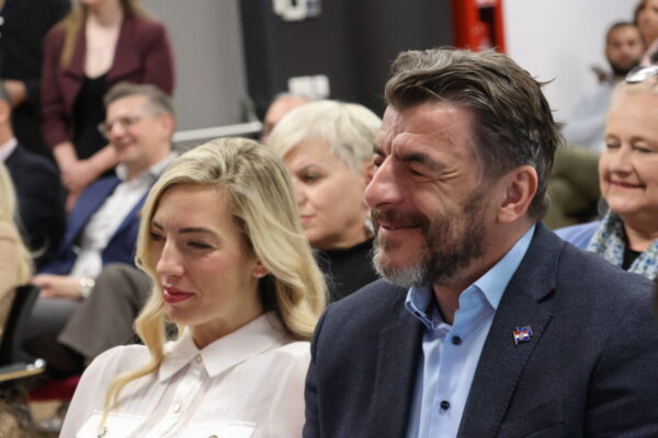 KZZ_8548