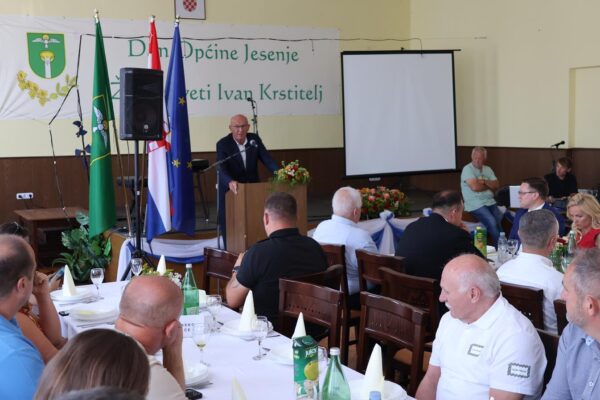 KZZ JESENJE002 (web)
