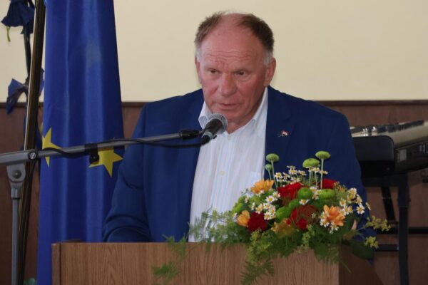 KZZ JESENJE010 (web)