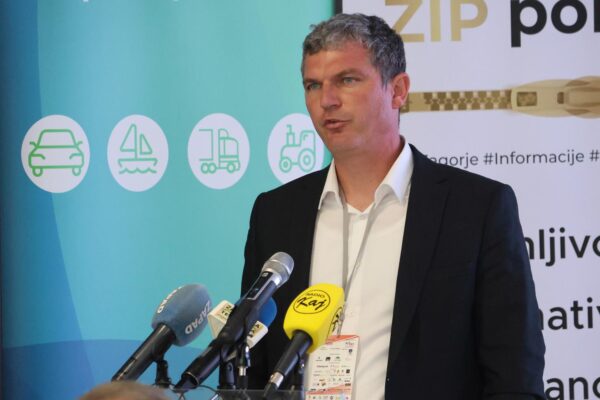 KZZ Žene i poduzetništvo006c (web)