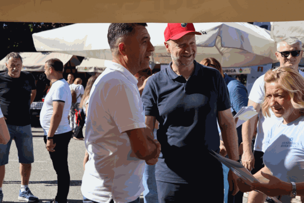KZZ_7011 (Copy)