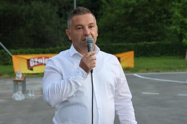 KZZ_7933 (Copy)