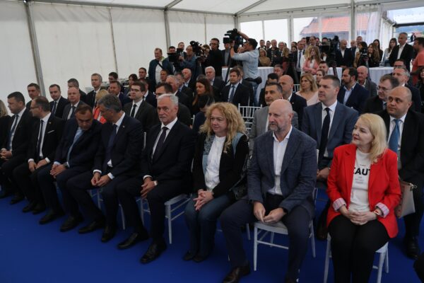 KZZ_8152 Centar