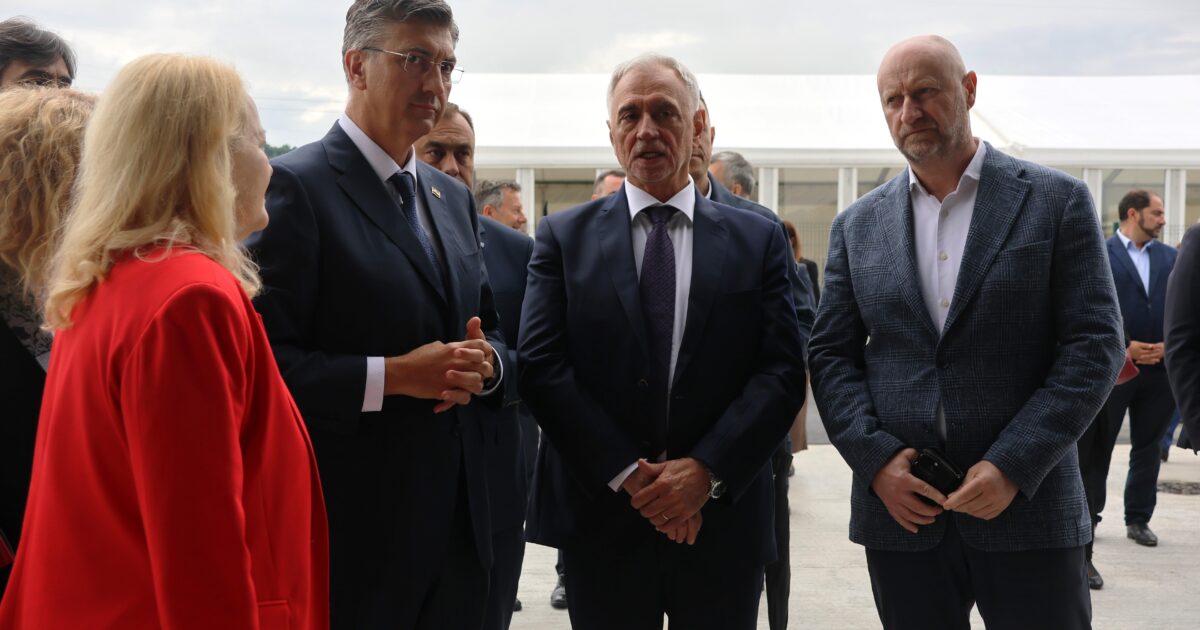 KZZ_8257 Centar
