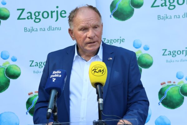 KZZ_3701 (web)