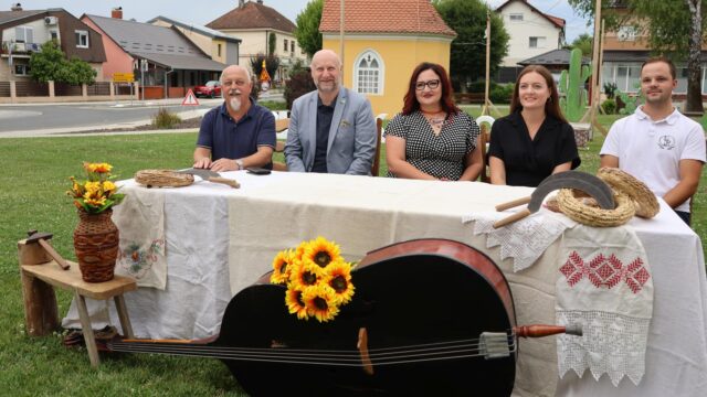 TAMBURAŠKA NOĆ PRESS 002a (web)