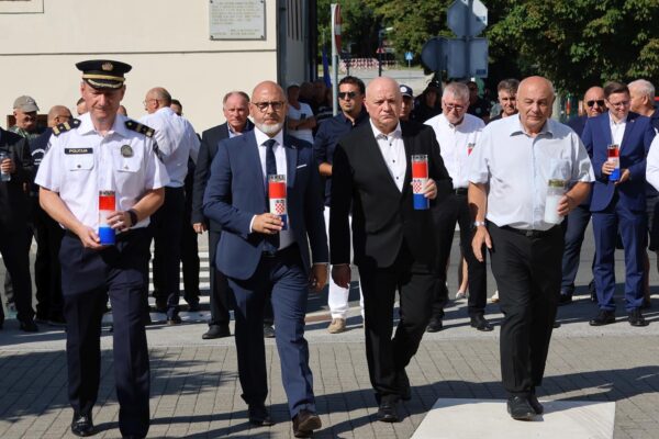 KZZ OLUJA2026020 (web)