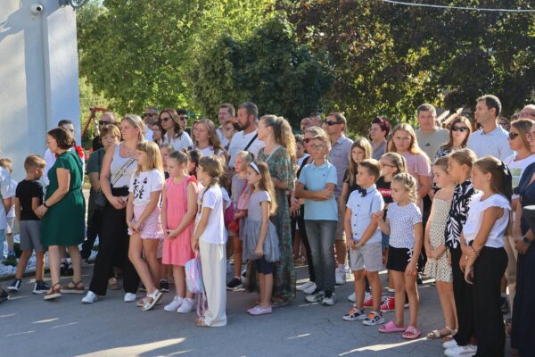 KZZ Izložba dječjih likovnih radova018 (web)
