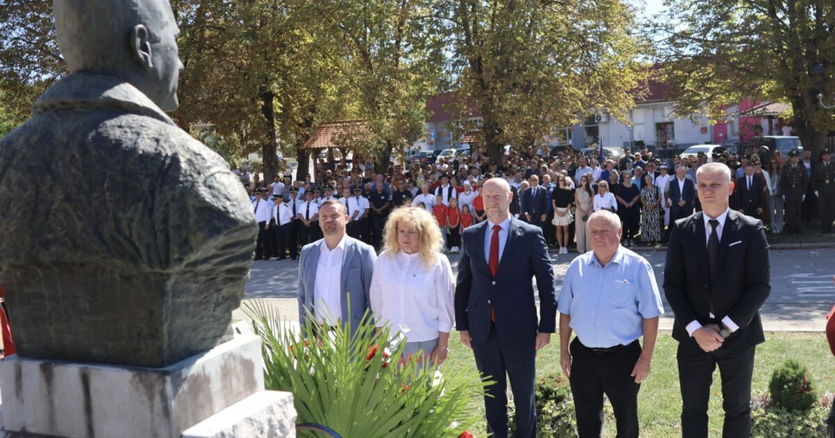KZZ_0080