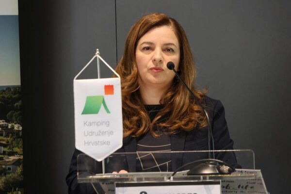 KZZ KAMPING2026007 (web)