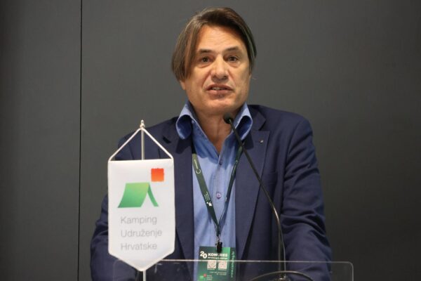 KZZ KAMPING2026009 (web)