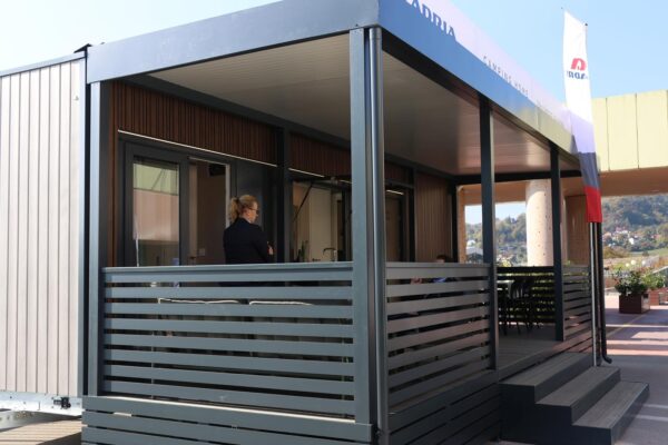 KZZ KAMPING2026020 (web)