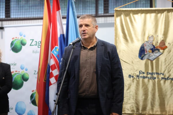 KZZ_8938