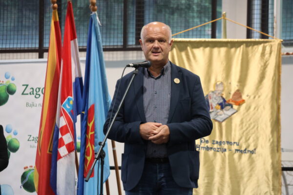 KZZ_8970